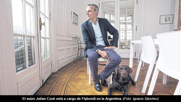 FLYBONDI - El proyecto de Línea Aérea que propone volar barato en Argentina flybondi-julian-cook