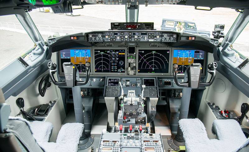 AR Boeing 737max8 Cockpit