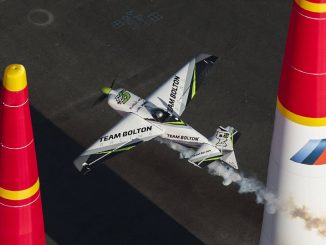 Cristian Bolton Fly By Joerg Mitter 326x245