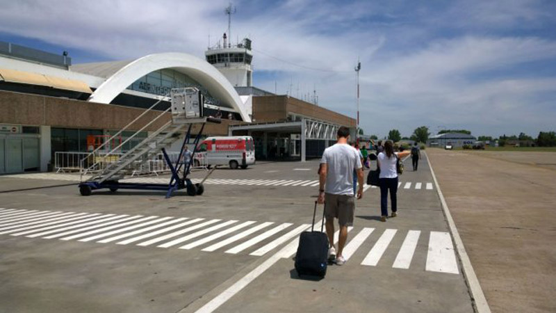 ROSARIO: "Tenemos un Aeropuerto de cuarta, no nos podemos conformar con eso" ROSARIO: "Tenemos un Aeropuerto de cuarta, no nos podemos conformar con eso"