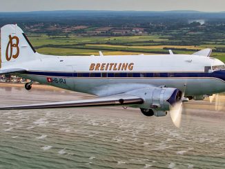Breitling Dc3 World Tour 2017 326x245