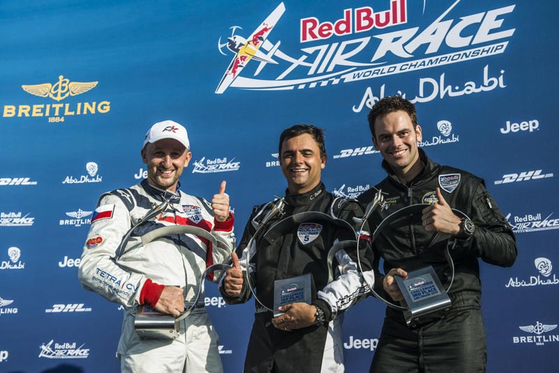 Cristian Bolton: "Puedo competir con cualquier piloto" Hangarx Red Bull Air Race 2015 Cristian Bolton Abu Dhabi Naim Chidi