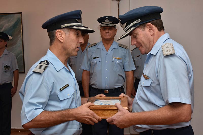 Asumió el nuevo Director de Líneas Aéreas del Estado (LADE) Lade Faa Ceremonia 2017