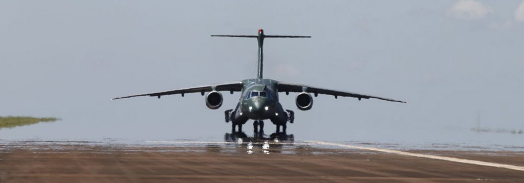 Hangarx Embraer Kc390 Argentina Fadea Visita Patagonia 2017 003 1024x358