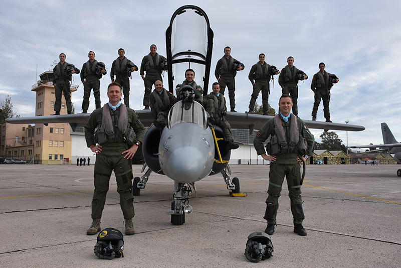 Hangarx Fuerza Aerea Argentina Vuelo Solo Pilotos Ia63 Pampa Mendoza 005