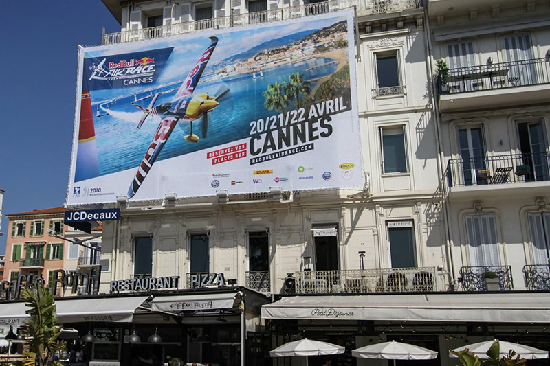 Red Bull Air Race 2018 - El Backstage de la carrera en la Capital Mundial del Cine HANGAR X - Red Bull Air Race 2018 Cannes street promo
