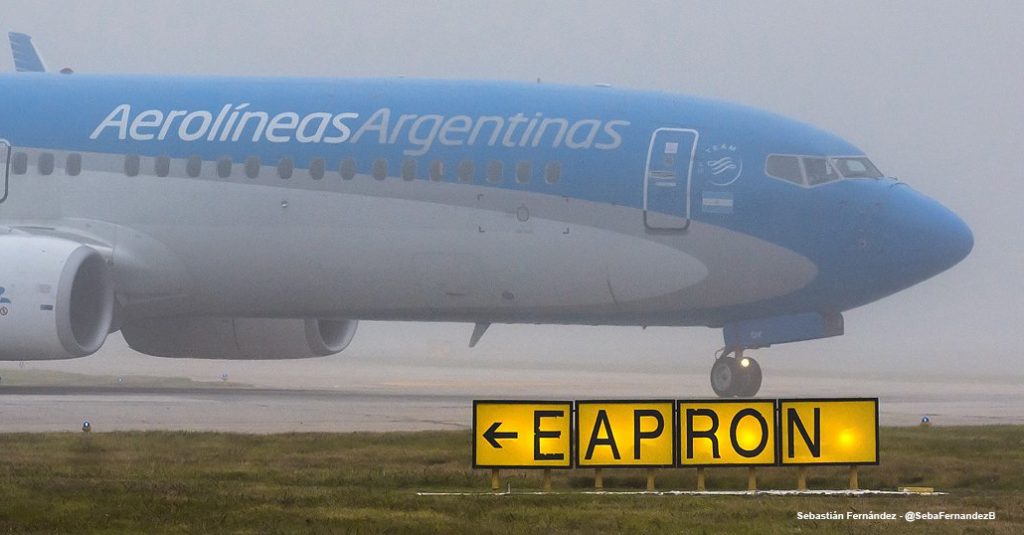 Vuelos cancelados por la niebla en Aeroparque y Ezeiza HANGAR X - Vuelos cancelados por la niebla en Aeroparque y Ezeiza