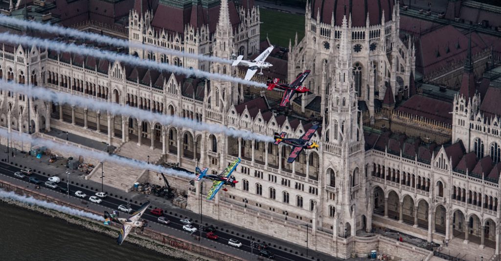 Red Bull Air Race 2018 Budapest Formation Flight 001 Photo By Joerg Mitter 1 1024x535