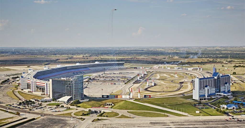 Red Bull Air Race - Dallas, TX (Ph: Andreas Langreiter/RBAR)
