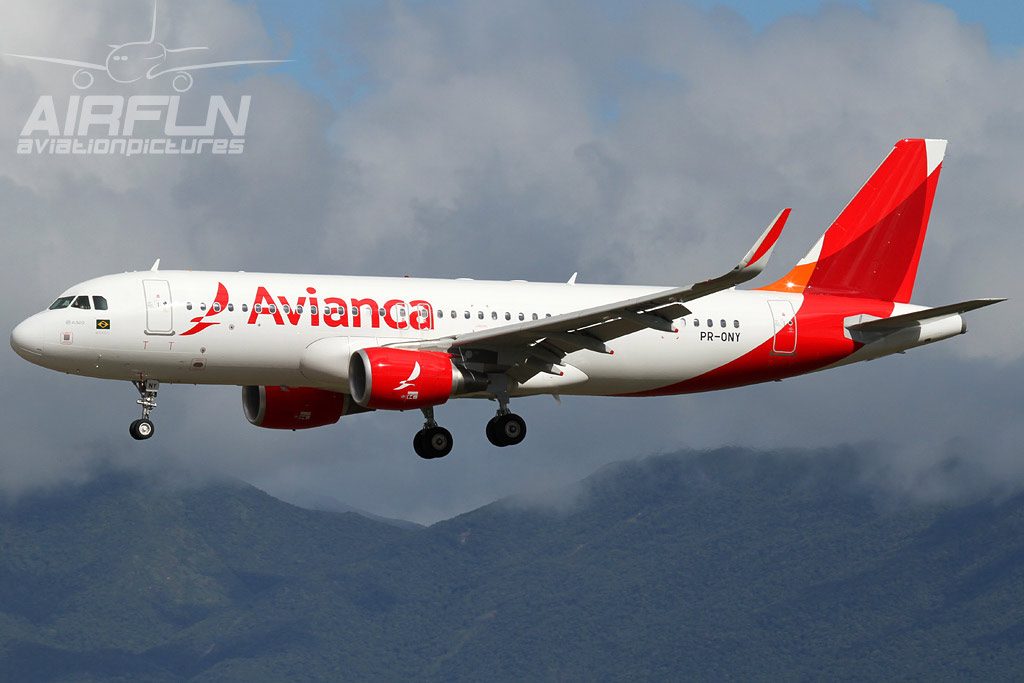 Airbus A320 - Avianca Argentina (todavía con matrícula brasilera)