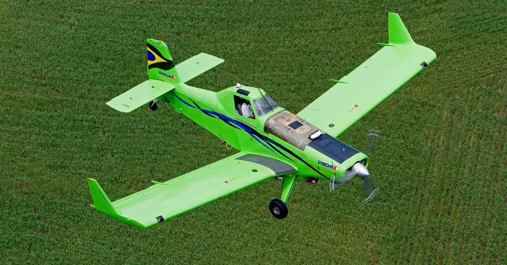 HANGAR X - Embraer "Ipanema 203"