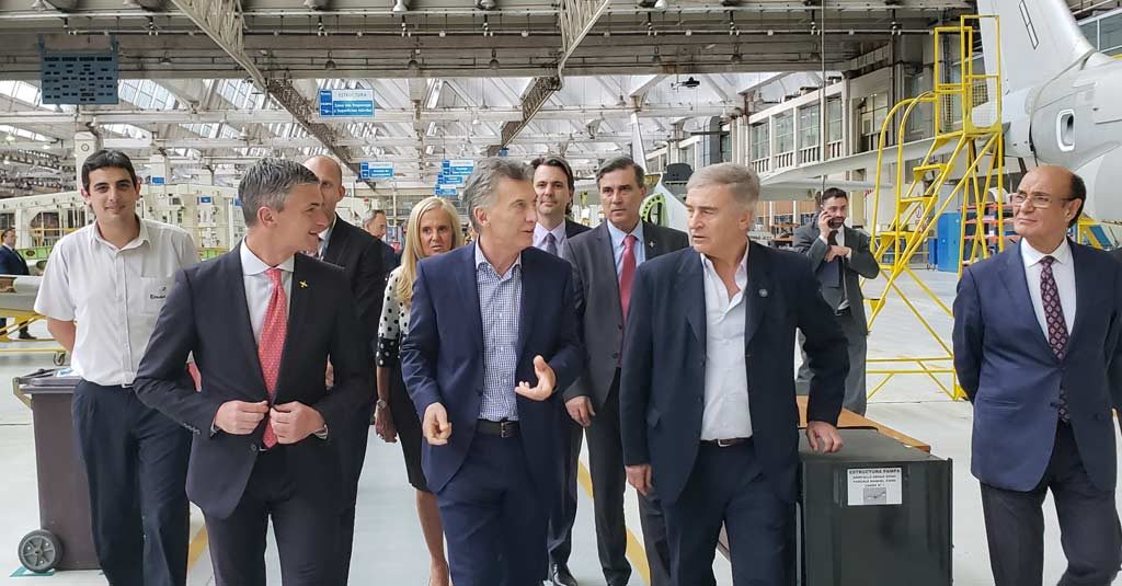 HANGAR X - Mauricio Macri, Presidente de la Nación Argentina, recorre las instalaciones de FAdeA en la provincia de Córdoba