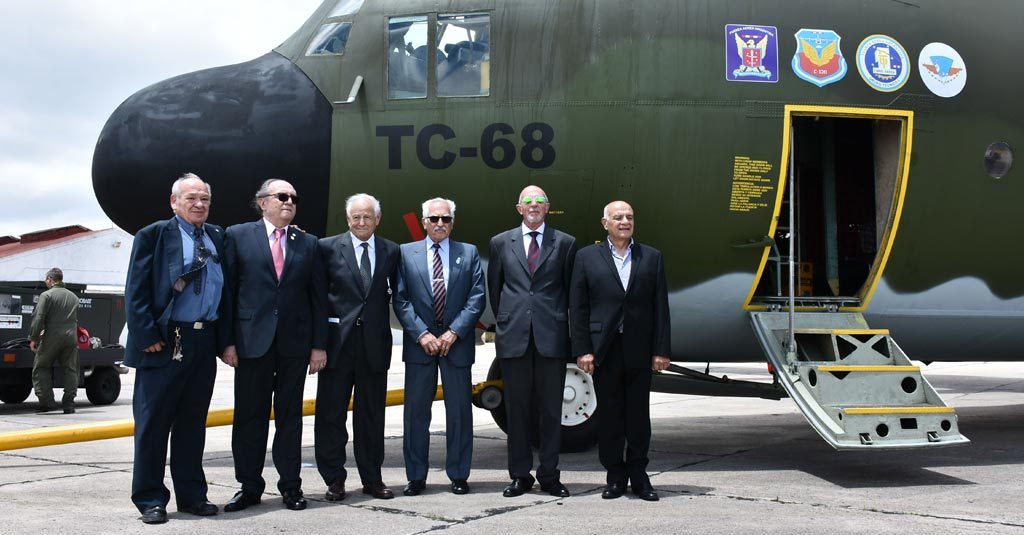 HANGAR X - Tripulación Hércules C130 TC-68 Fuerza Aérea Argentina