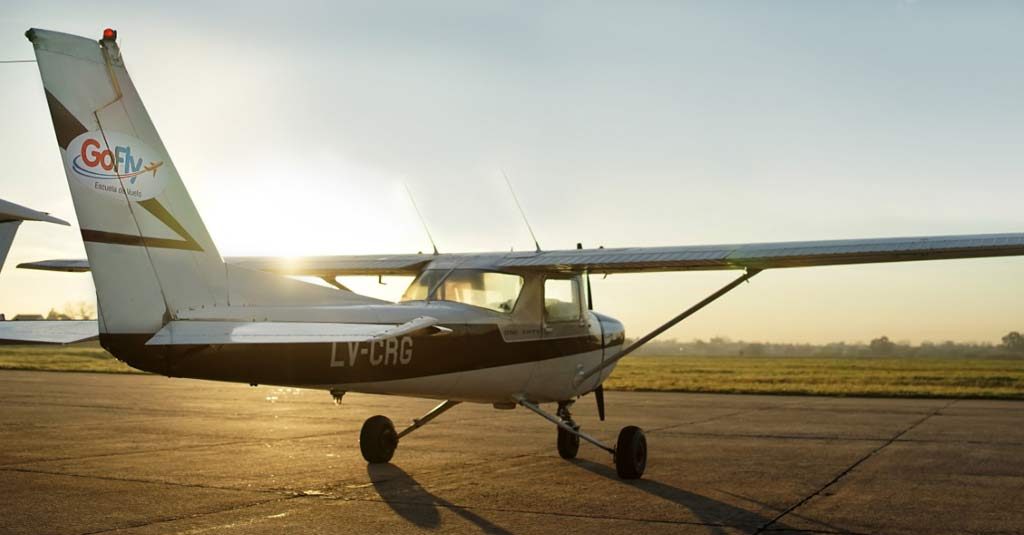 Cessna 152 - Escuela de Vuelo Go Fly
