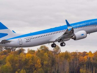 Hangarx Boeing 737max8 Aerolineas Argentinas Despegue Fabrica 326x245