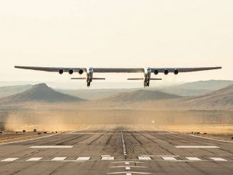 Primer vuelo del Stratolaunch