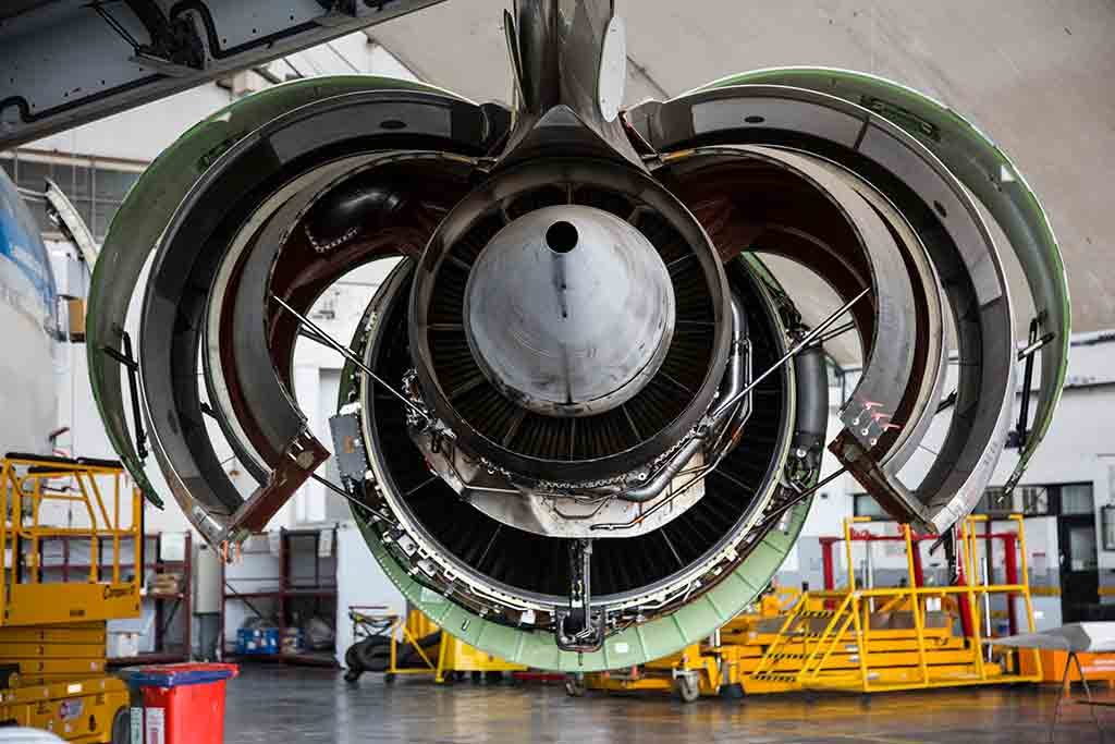 Aerolíneas Argentinas ingresa en el negocio del MRO Aerolíneas Argentinas - Hangar 5 Servicios MRO (Ezeiza)