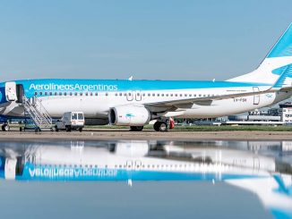 Aerolíneas Argentinas - Boeing 737-800