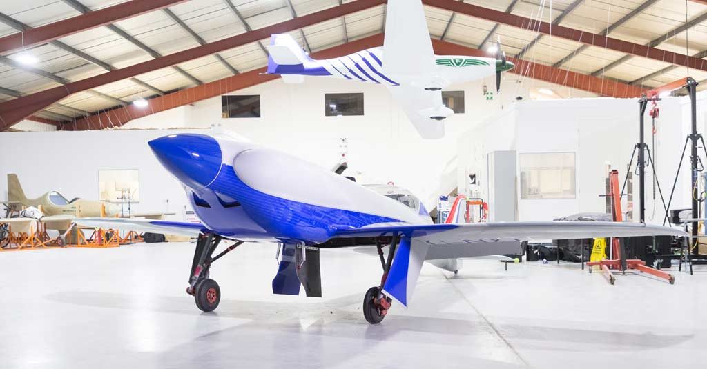 Rolls-Royce presentó su avión eléctrico con el que pretende batir el récord mundial de velocidad Rolls-Royce Avión Eléctrico "ionBird"