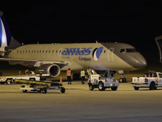Embraer E190 - Amaszonas Uruguay_144
