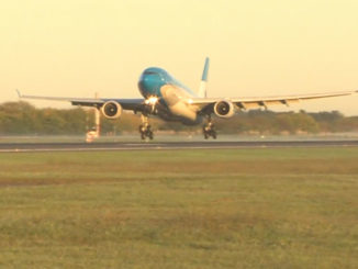 Airbus A330 - Aerolíneas Argentinas (Landing at SAEZ)