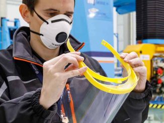 Airbus produce en España viseras para combatir el COVID-19
