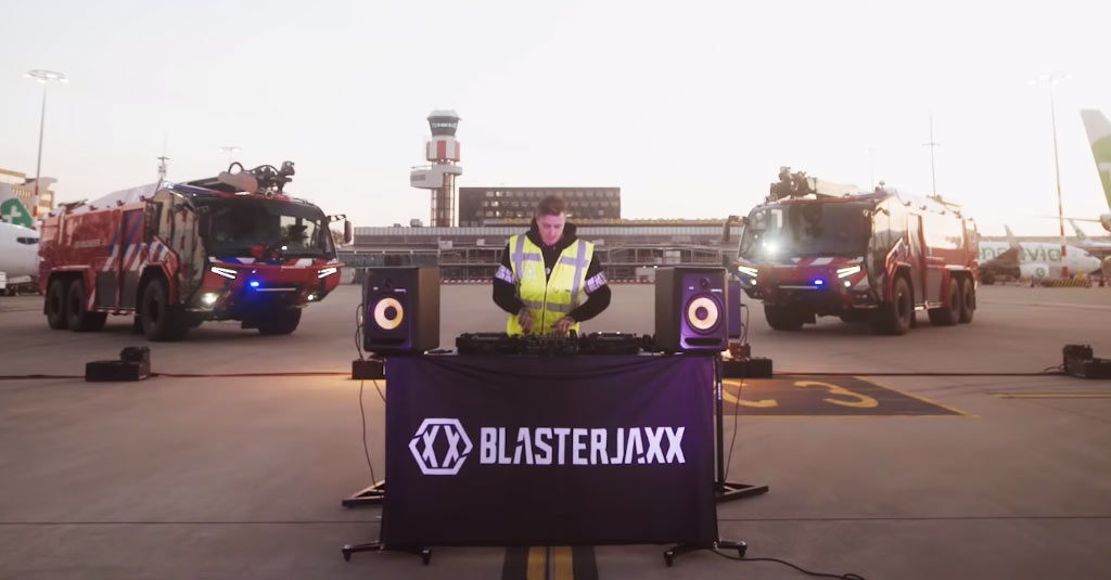 Blasterjaxx "Quarantine Fetival" (DJ Set) en el Aeropuerto de Róterdam Blasterjaxx “Quarantine Fetival” (DJ Set) en el Aeropuerto de Róterdam