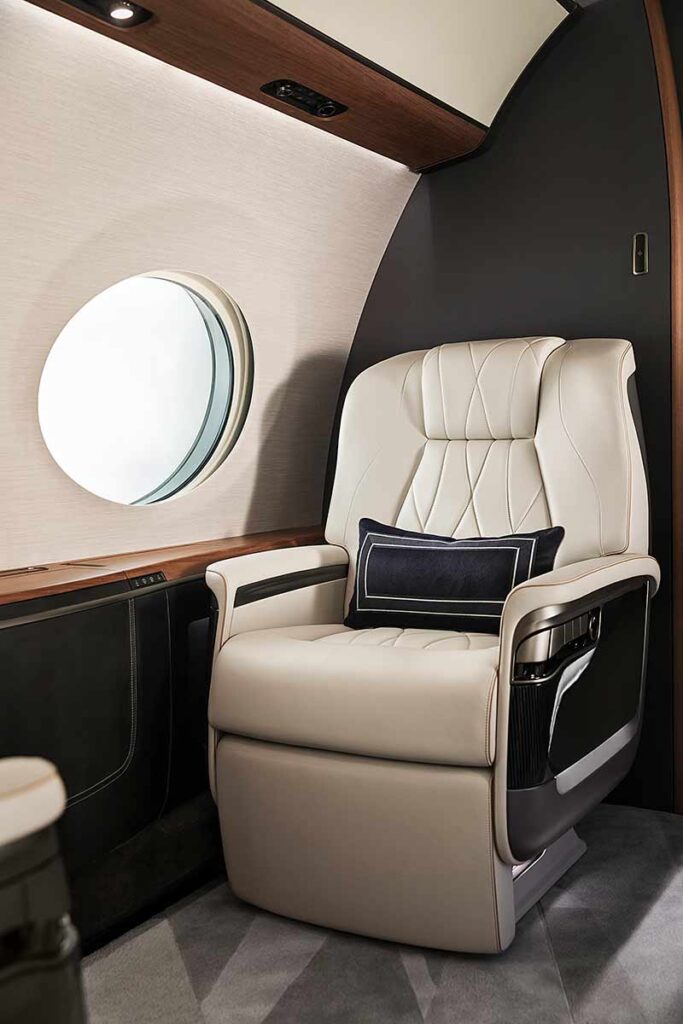 The Award Winning Gulfstream G700 Seat