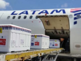 LATAM transporta gratuitamente dosis de vacunas contra el COVID-19