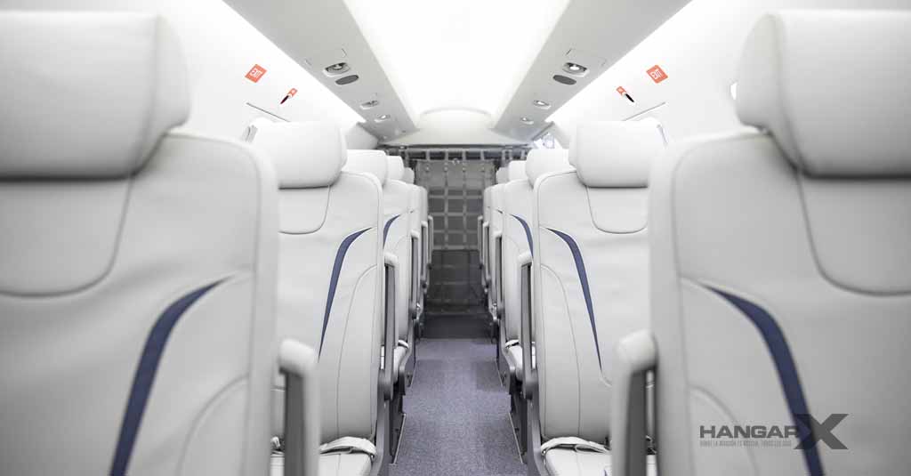 Primer Pilatus PC-24 con interior para 10 pasajeros Primer Pilatus PC-24 con interior para 10 pasajeros