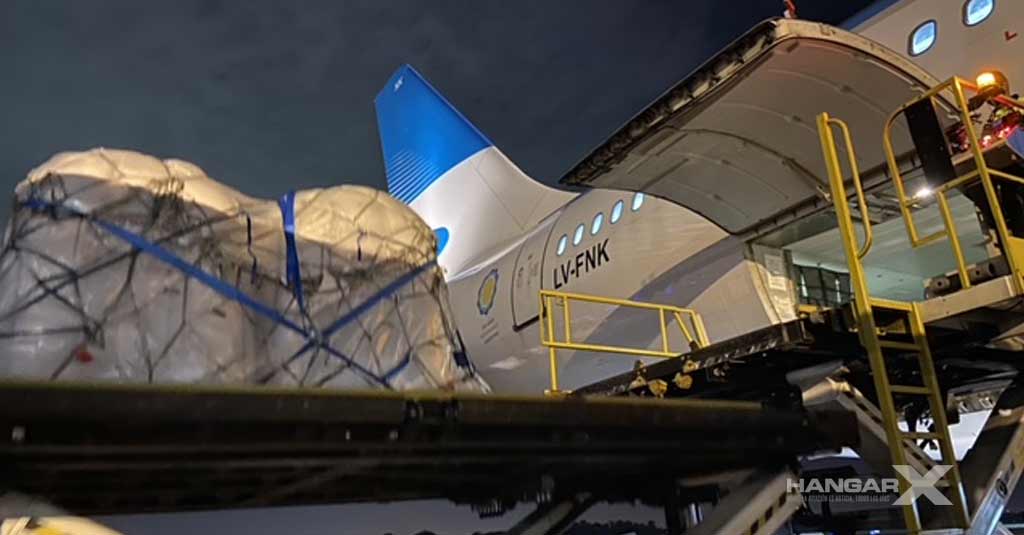 Aerolíneas Argentinas transportó 123 toneladas de carga a Estados Unidos Aerolíneas Argentinas - Carga