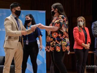 Entregaron becas para Curso de Controlador de Tránsito Aéreo