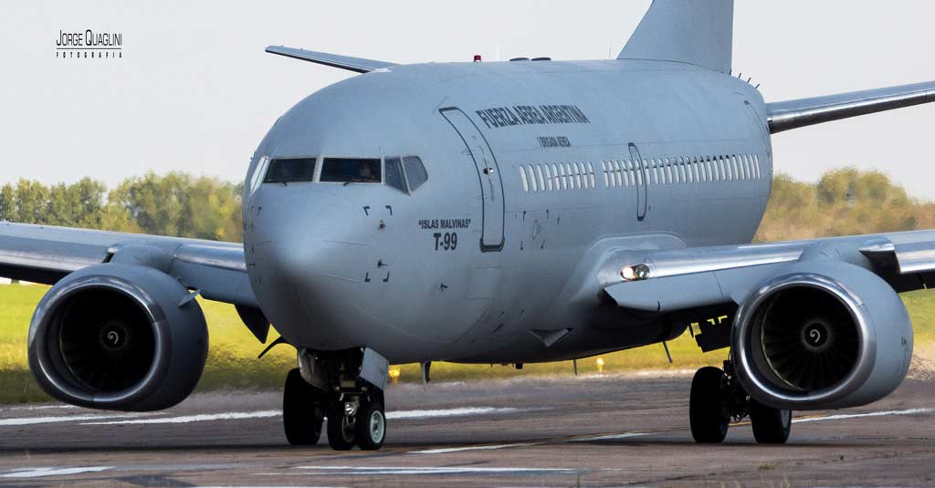 La Fuerza Aérea Argentina incorporó un Boeing 737-700 a su flota de transporte Boeing 737-700 (T99) Fuérza Aérea Argentina (Foto: Jorge Quaglini)