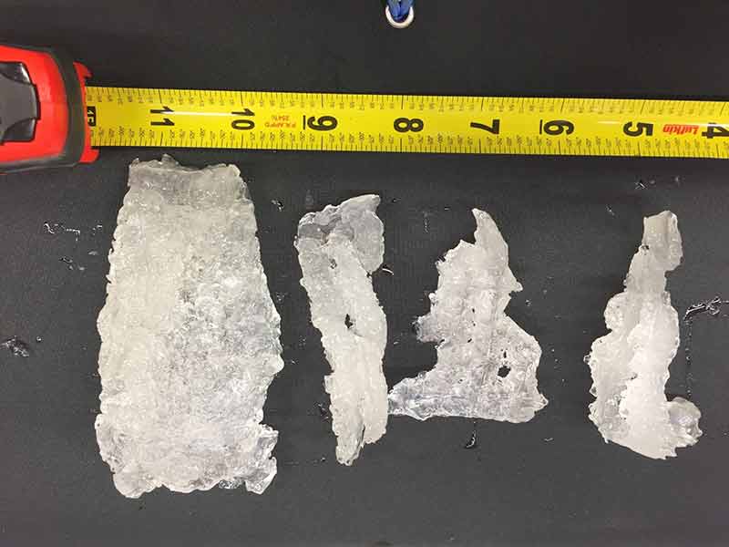 Fragmentos de hielo que impactaron contra el motor «Catalyst» de General Electric, durante los ensayos a bajas temperaturas