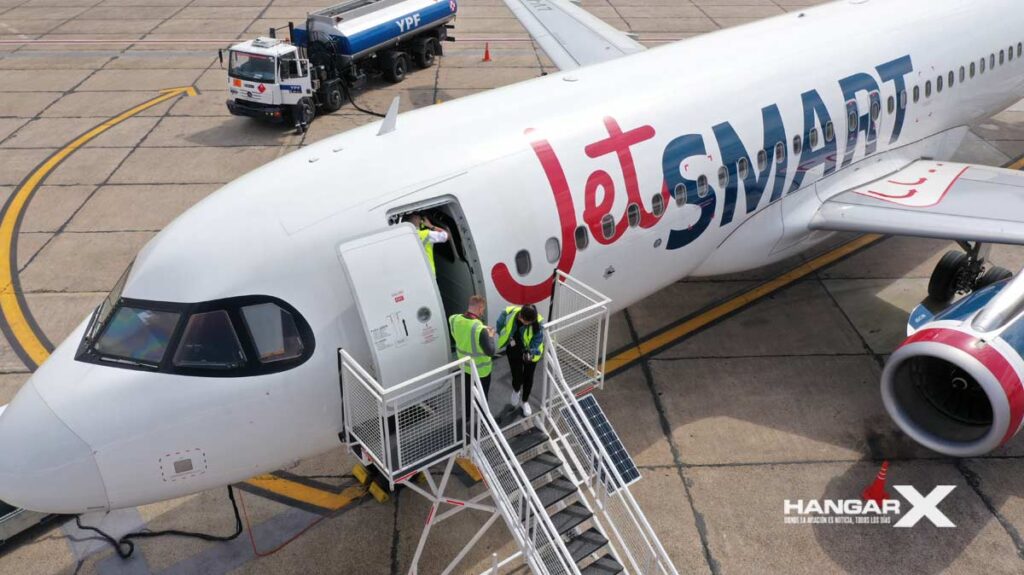 JetSMART anunció cambios en sus vuelos entre Mendoza y Buenos Aires JetSMART anunció cambios en sus vuelos entre Mendoza y Buenos Aires