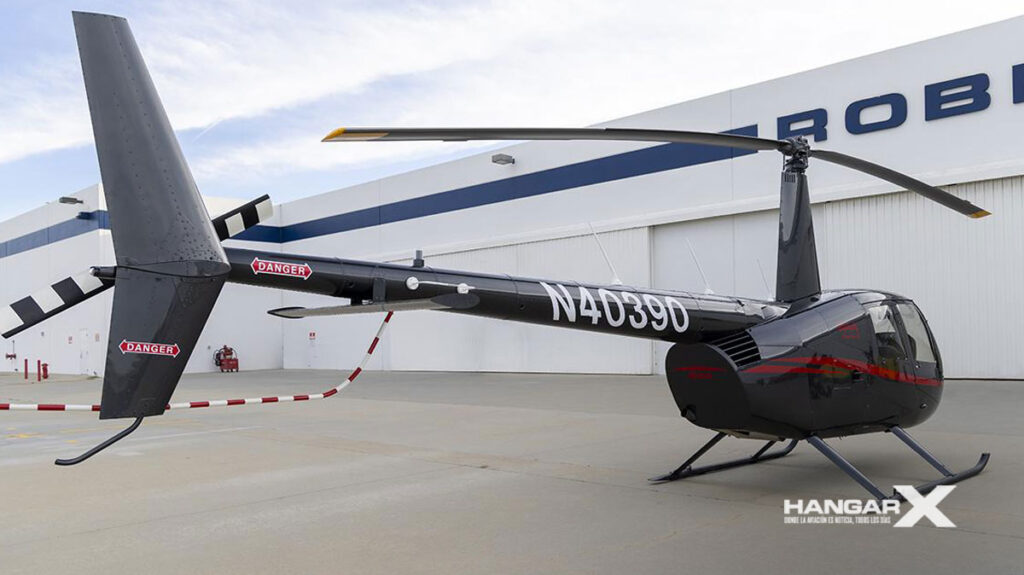 Robinson Helicopter recibe certificación para el nuevo empenaje del R44 Robinson Helicopter recibe certificación para el nuevo empenaje del R44