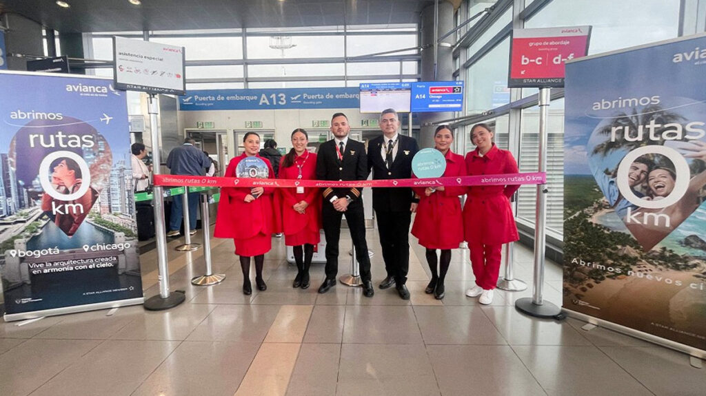 Avianca ya vuela de Bogotá a Chicago y de Medellín a San Salvador Avianca ya vuela de Bogotá a Chicago y de Medellín a San Salvador