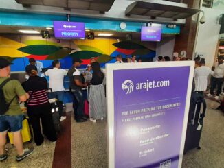 Check-in de Arajet en noviembre de 2024, destacando récord de pasajeros transportados