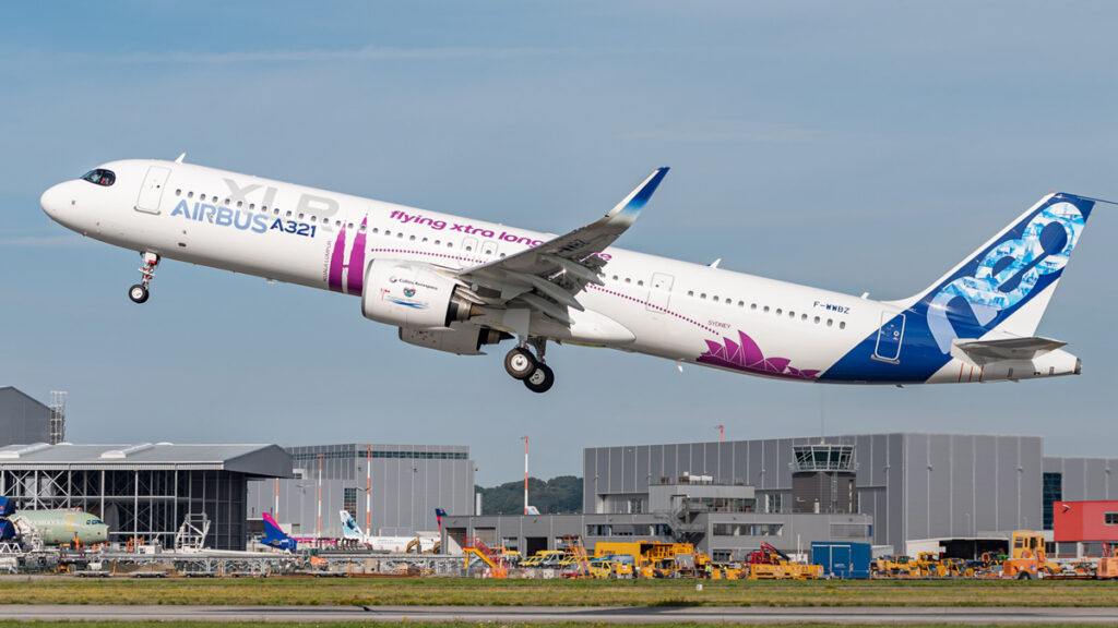 EASA certifica el Airbus A321XLR con motores Pratt & Whitney GTF Airbus A321XLR despegando con motores Pratt & Whitney GTF tras su certificación por la EASA en 2025.