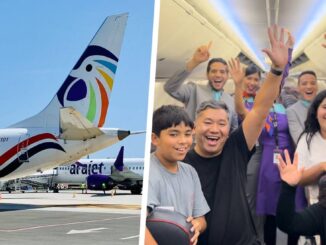 Avión de Arajet en la pista y familia disfrutando su primer vuelo en República Dominicana