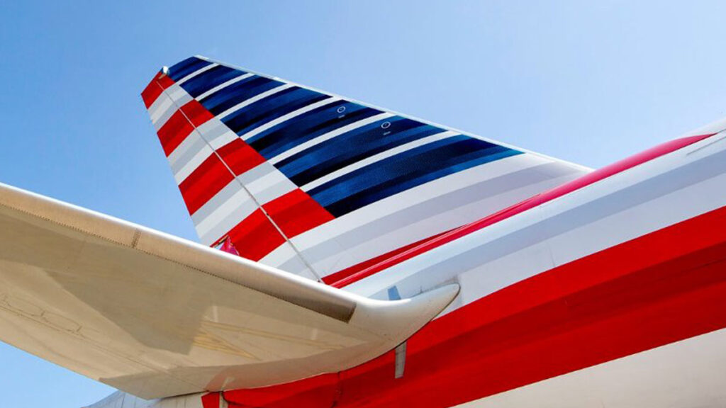 American Airlines será aerolínea oficial de la Copa Mundial de la FIFA 2026 Cola de avión de American Airlines, aerolínea oficial de la Copa Mundial de la FIFA 2026