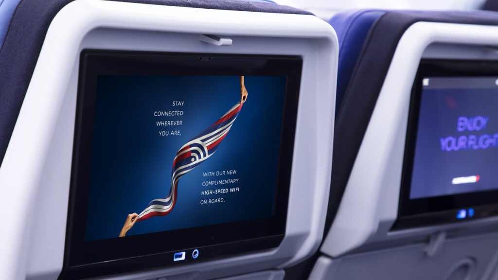Air France ya ofrece wifi gratuito de alta velocidad en sus aviones con Starlink Pantalla de cabina de Air France anunciando wifi gratuito de alta velocidad con Starlink