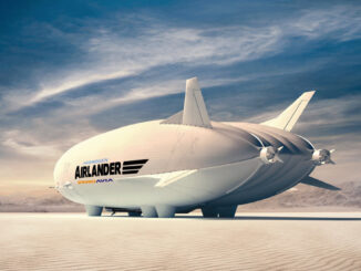Dirigible Airlander 10 de hidrógeno desarrollado por ZeroAvia y Hybrid Air Vehicles sobre un paisaje desértico.