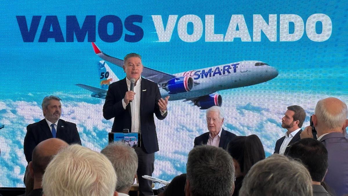 JetSMART: La aerolínea de mayor crecimiento de Sudamérica marca su hito regional Estuardo Ortiz, CEO de JetSMART, anuncia el hito de la aerolínea, reflejando su mayor crecimiento en Sudamérica.