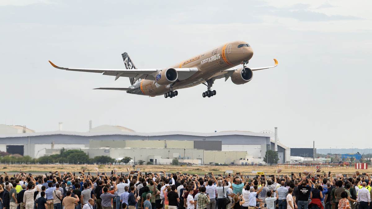 El Airbus A350F realizó su primer vuelo e inicia su fase de ensayos El Airbus A350F realizó su primer vuelo e inicia su fase de ensayos