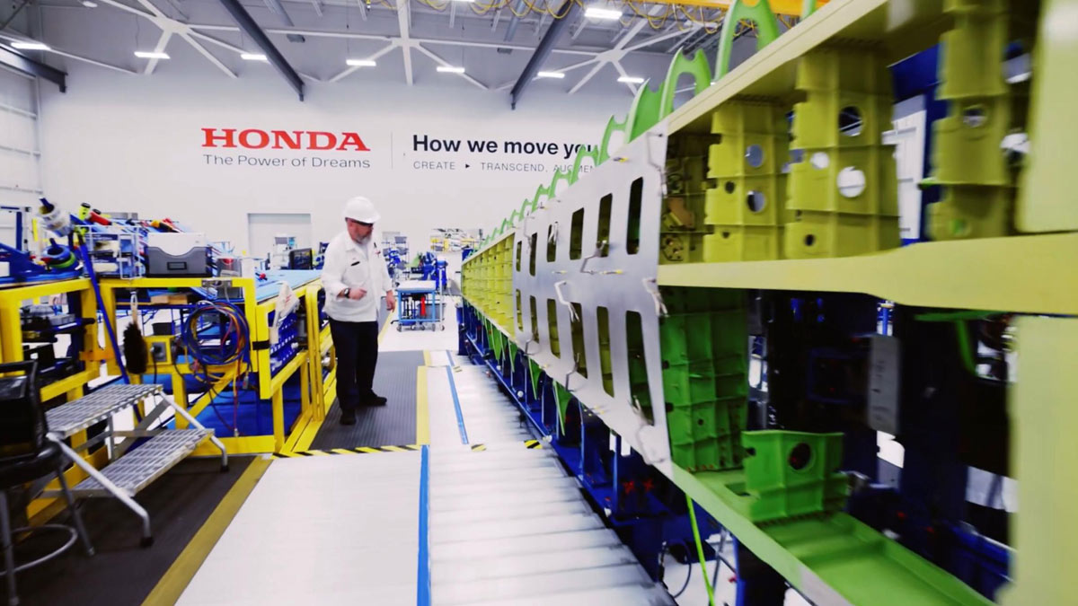 Honda Aircraft completa la primera estructura alar del HondaJet Echelon y ajusta su cronograma